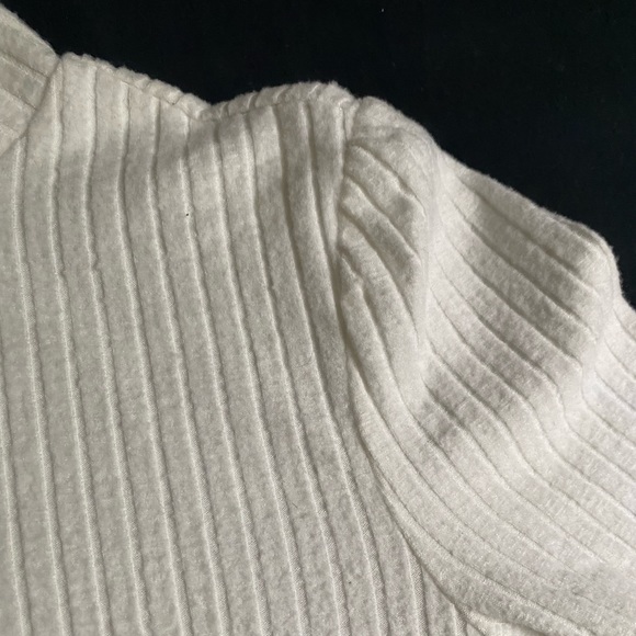 Turtle neck sweater - Picture 6 of 7